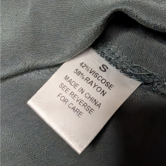 Wishlist Apparel Teal Lace Trim Camisole Tank Top Small NWT - Picture 4 of 6